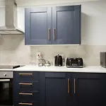 The Old Station House - Stylish & Central 2Bdr Apartment